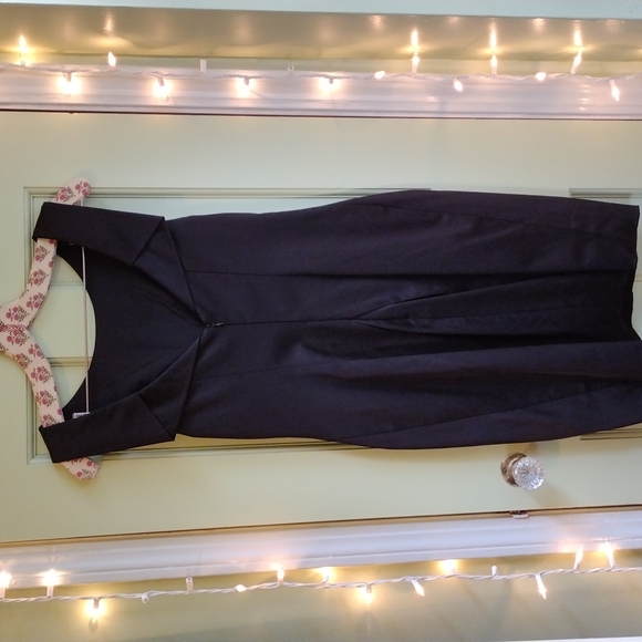 Women's Max Azria blk satin sleeveless cocktail evening size 4 sheath lbd dress - Picture 7 of 14